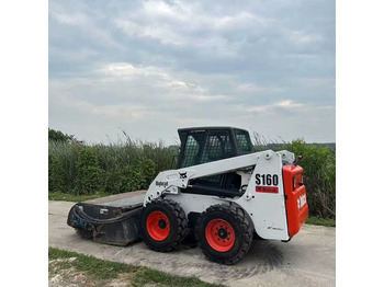 Pá carregadora de rodas BOBCAT S185