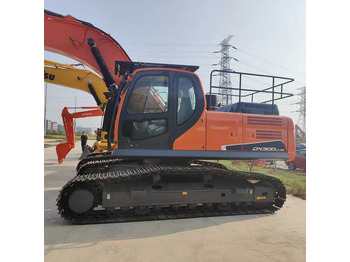 Escavadora de rastos DOOSAN DX300LC