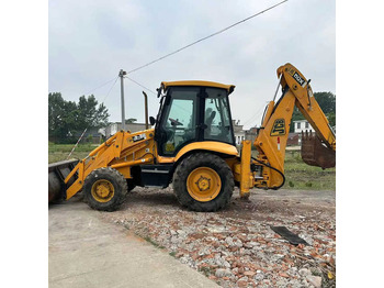 Retroescavadeira JCB 3CX