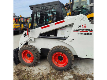 Mini pá carregadora BOBCAT S16
