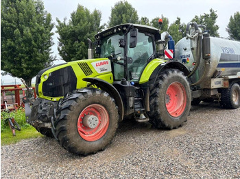 Trator CLAAS Axion 830