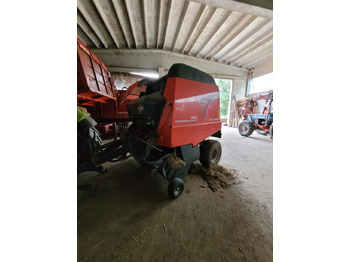 Enfardadeira de fardos redondos KUHN