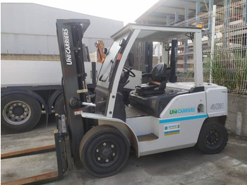 Empilhador a diesel UNICARRIERS