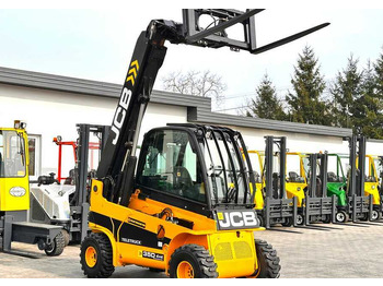 Empilhador telescópico JCB
