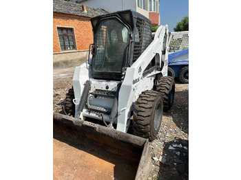 Mini pá carregadora BOBCAT S300