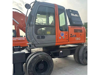 Escavadeira HITACHI ZX130W