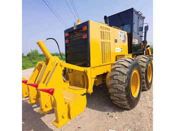 Motoniveladora CATERPILLAR 140K