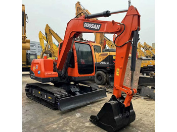 Escavadora de rastos DOOSAN DX75