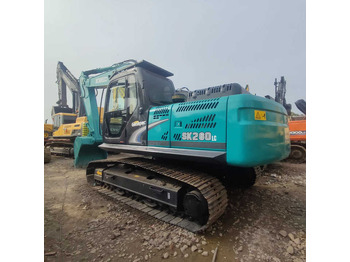 Escavadeira KOBELCO