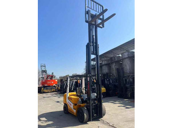 Locação financeira de  Very Good Condition and Cheap Price 3 Tonne TCM Forklift  Run Performance TCM30 Forklift  for Sale Very Good Condition and Cheap Price 3 Tonne TCM Forklift  Run Performance TCM30 Forklift  for Sale: foto 3