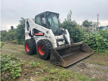Mini pá carregadora BOBCAT S300