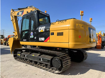 Escavadora de rastos CATERPILLAR 320D