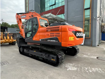 Escavadora de rastos DOOSAN DX225LCA: foto 2