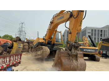 Escavadora de rastos HYUNDAI