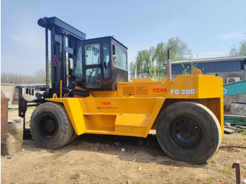 Empilhador a diesel KOMATSU
