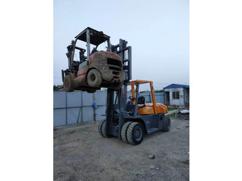 Empilhador a diesel TCM FD60: foto 3