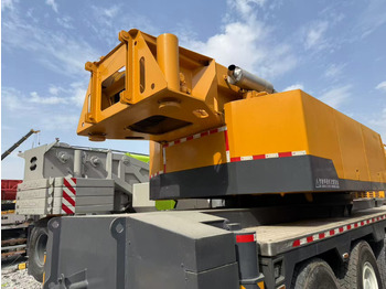 Grua móvel XCMG XCA260