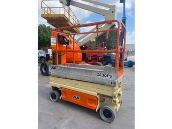 Plataforma de Tijera/ Plataforma de tesoura JLG