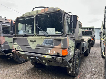 Camião MAN 25.422