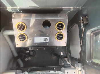 Escavadora de rastos novo New Hyundai R210 tracked excavator: foto 3 Escavadora de rastos novo New Hyundai R210 tracked excavator: foto 3