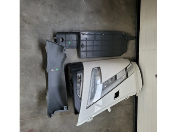 Carroceria e exterior para Camião LAMPA GARNEK ZDERZAK VOLVO FH5 PRAWA ORYGINAŁ CHWALIM116: foto 2