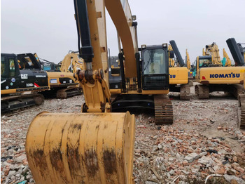 Escavadora de rastos CATERPILLAR 320D2