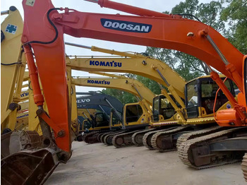 Escavadora de rastos DOOSAN DH300LC-7: foto 4