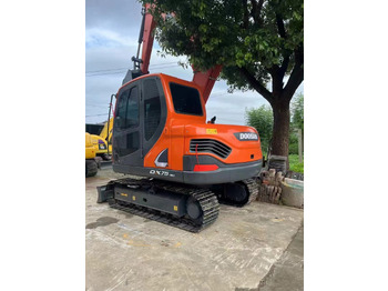 Mini escavadeira DOOSAN Mini Excavator DX75 Click for Discount: foto 3