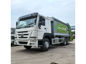 Caminhão de lixo SINOTRUK