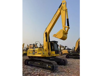Escavadora de rastos KOMATSU PC240: foto 3