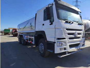 Camião cisterna SINOTRUK HOWO