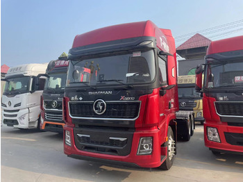 Tractor SINOTRUK