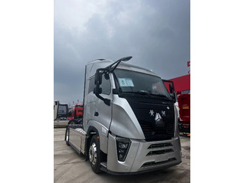 Tractor SINOTRUK