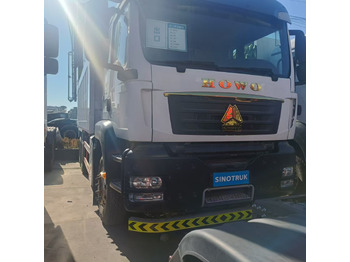 Camião SINOTRUK HOWO