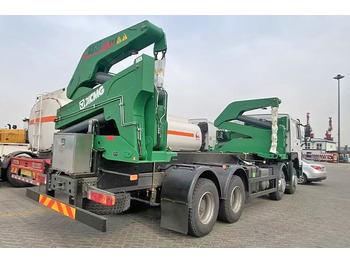 Camião transportador de contêineres/ Caixa móvel