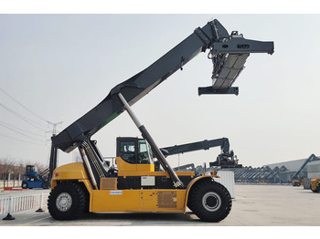 Reachstacker porta contentores XCMG