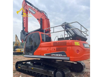 Escavadora de rastos DOOSAN DX300