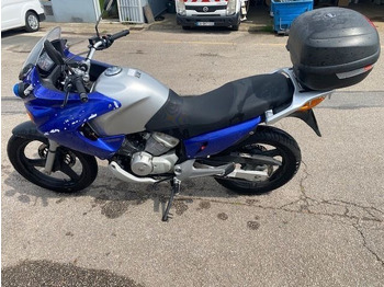 Motocicleta HONDA