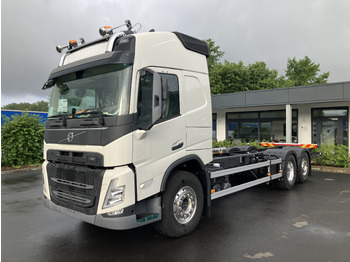 Camião chassi VOLVO FM
