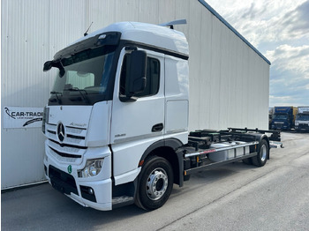 Camião transportador de contêineres/ Caixa móvel MERCEDES-BENZ Actros 1945