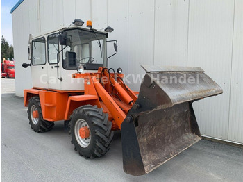 Retroescavadeira Schaeff SKB 902: foto 2
