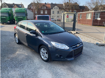 Sedan FORD