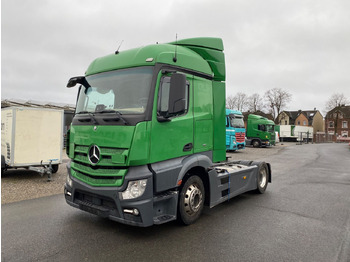 Tractor MERCEDES-BENZ Actros 1846