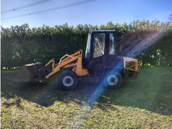 Pá carregadora de rodas Paus Shovel: foto 2