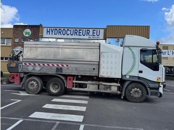 Caminhão limpa fossa IVECO Stralis