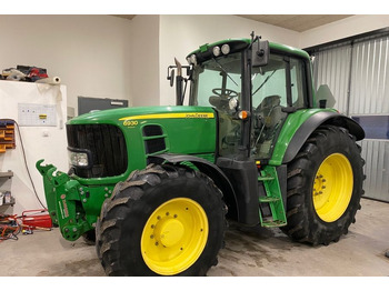 Trator JOHN DEERE 6930