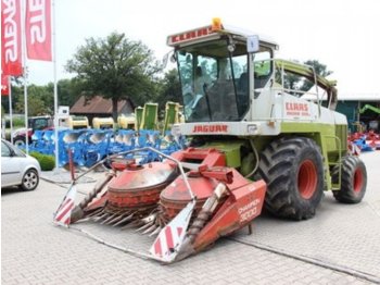 Picadora de forragem automotriz CLAAS Jaguar 690: foto 1