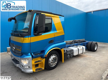 Camião chassi MERCEDES-BENZ Actros 1843