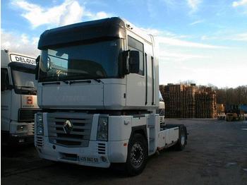 Tractor RENAULT Magnum AE: foto 1