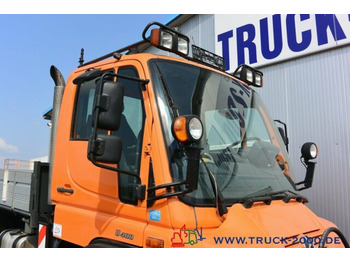 Camião de caixa aberta/ Plataforma, Veículo municipal/ Especial Unimog U 400 4 x 4 Mulag Teleskopausleger + Zapfwelle: foto 2